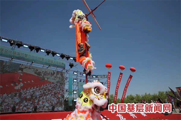 十二师屯垦文化旅游节暨二二二团第八届端午龙舟赛火热启幕